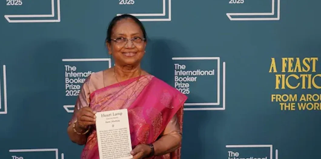 বুকার পুরস্কার পেলেন বানু মুস্তাক